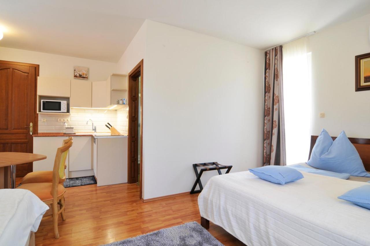 Farkas Apartman Siófok Eksteriør billede