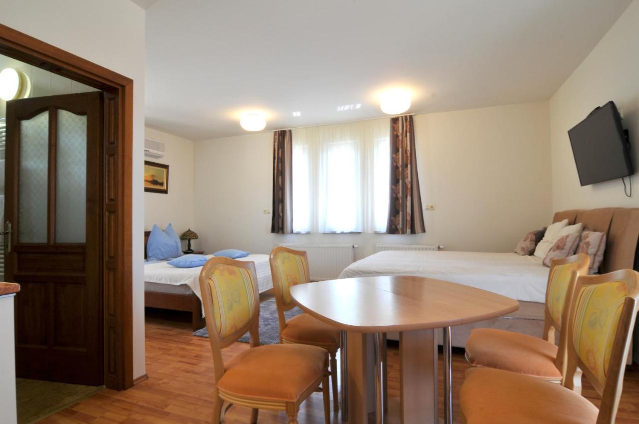 Farkas Apartman Siófok Eksteriør billede