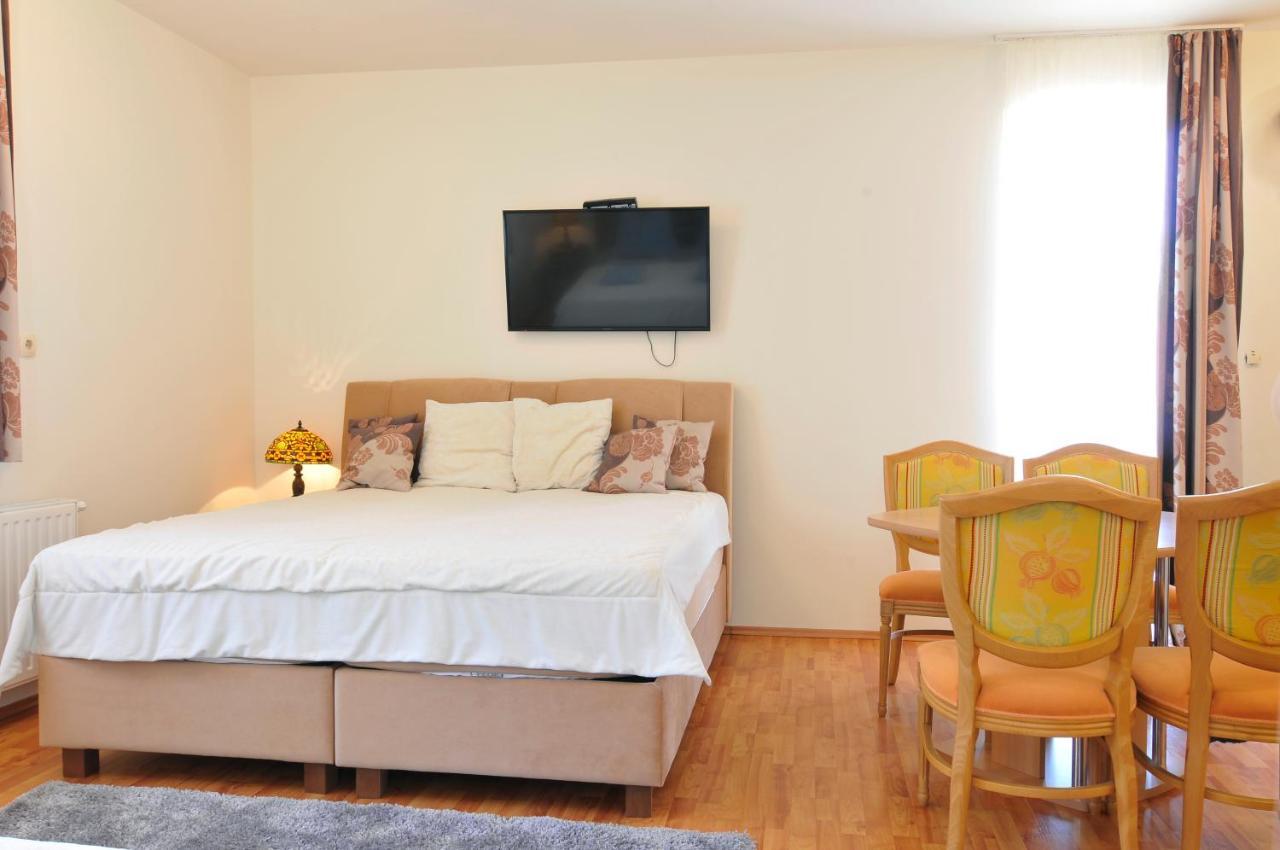 Farkas Apartman Siófok Eksteriør billede